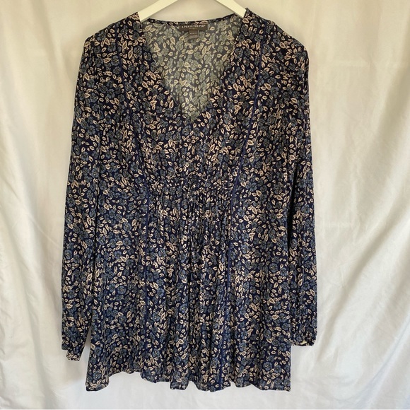 A Pea in the Pod Tops - A Pea In The Pod Maternity Long Sleeve Floral Blouse Medium Blue Beige NWOT